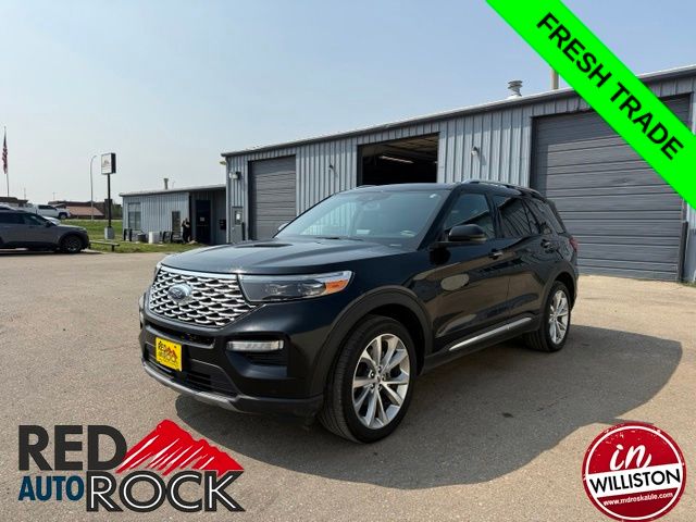  2023 Ford Explorer Platinum AWD   