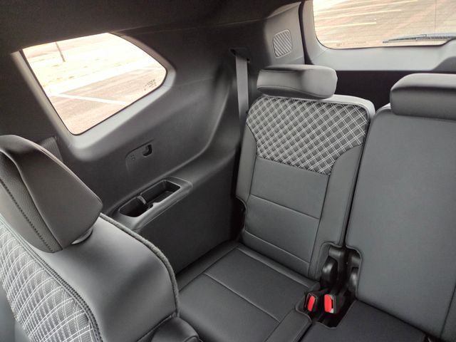 2026 GMC Acadia Denali AWD