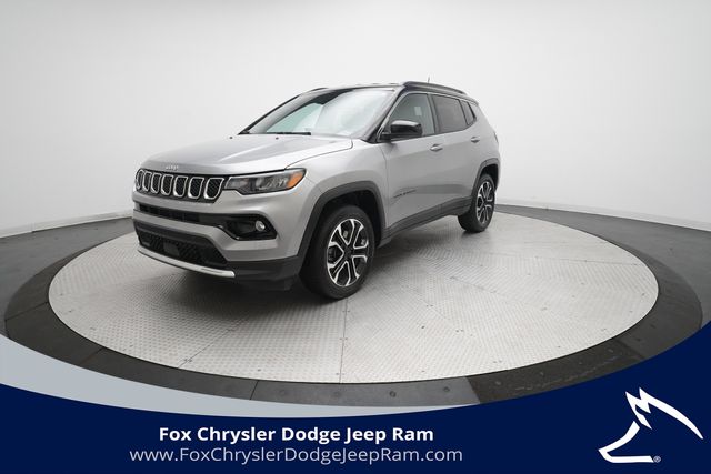 Billet Silver Metallic Clearcoat 2023 Jeep Compass SUV / Crossover Four-Wheel Drive 8-Speed Automatic