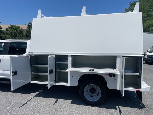 2025 Ford F-550 Super Duty 