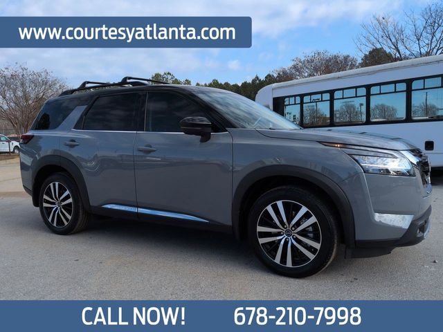 2024 Nissan Pathfinder Platinum FWD