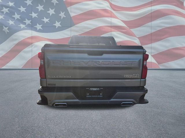 Used 2026 Gray Chevrolet High Country image 4