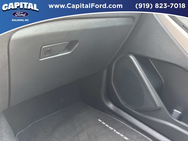 Used 2024 White Ford XLT image 28