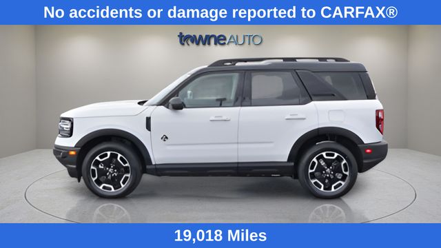 View vehicle photo 2