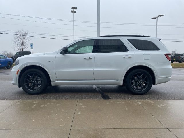2026 Dodge Durango GT HEMI V8 - White Knuckle Clearcoat exterior view 8