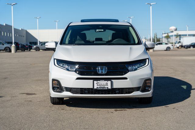 2025 Honda Odyssey Touring 2