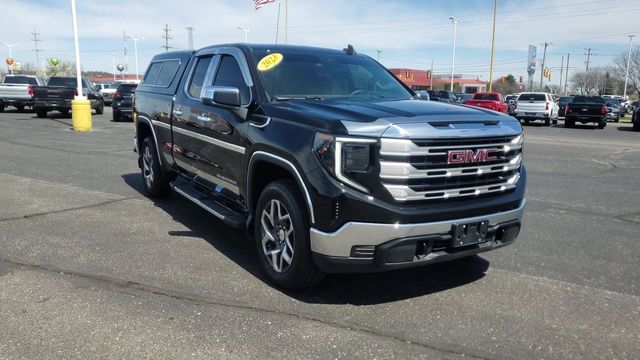 2023 GMC Sierra 1500 SLE 2