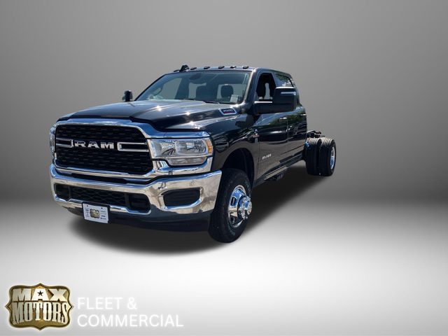 2023 Ram 3500 SLT 3