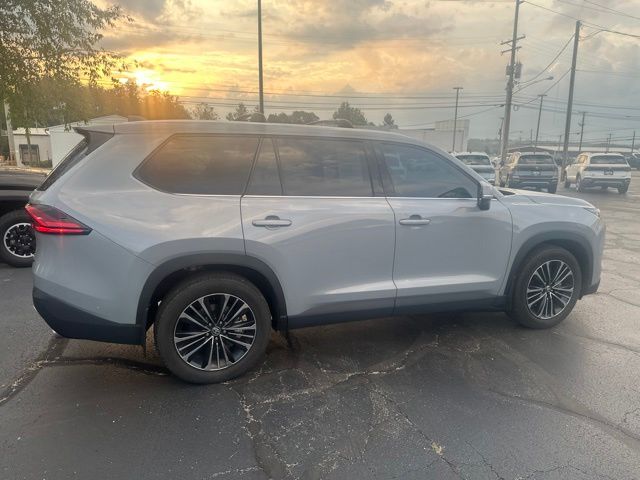 Used 2025 Toyota Grand Highlander Hybrid SUV