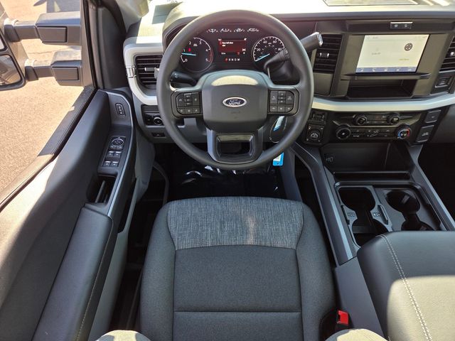 New 2026 Ford Super Duty F-350 Crew Cab 6.75' Box XLT