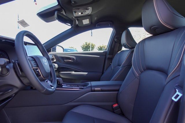 new 2025 Toyota Crown Signia car