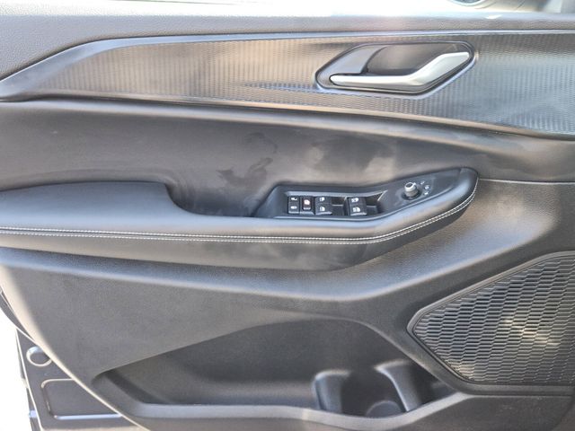 2026 Jeep Grand Cherokee L Laredo 4x2