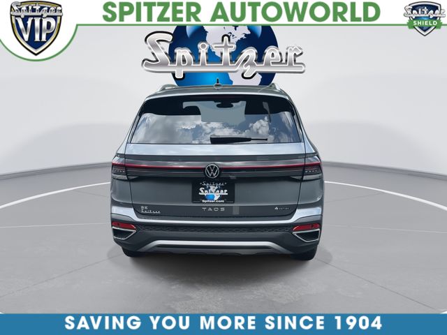 Certified Used 2025 Gray Volkswagen 1.5T SE image 8