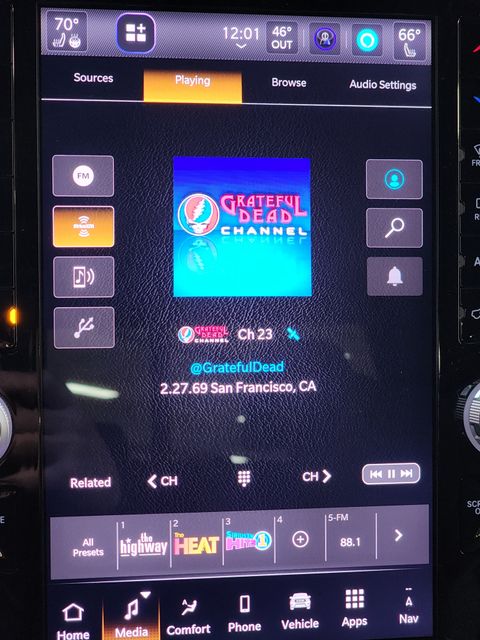 View vehicle photo 6