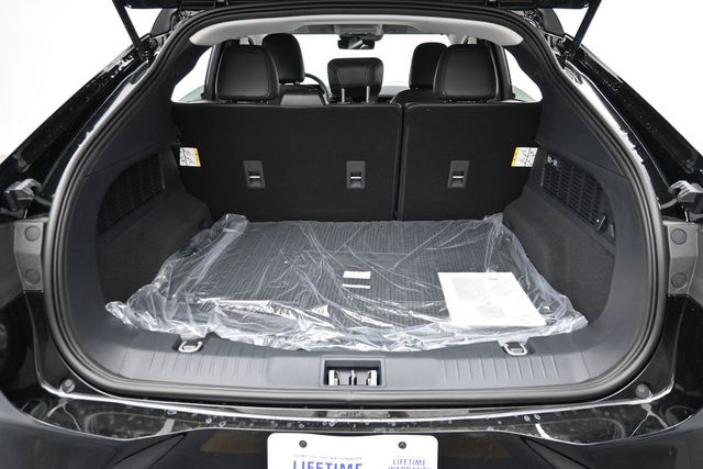 New 2026 Black Ford Select image 27