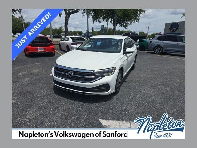 White 2024 Volkswagen Jetta Sedan Front-Wheel Drive 8-Speed Automatic