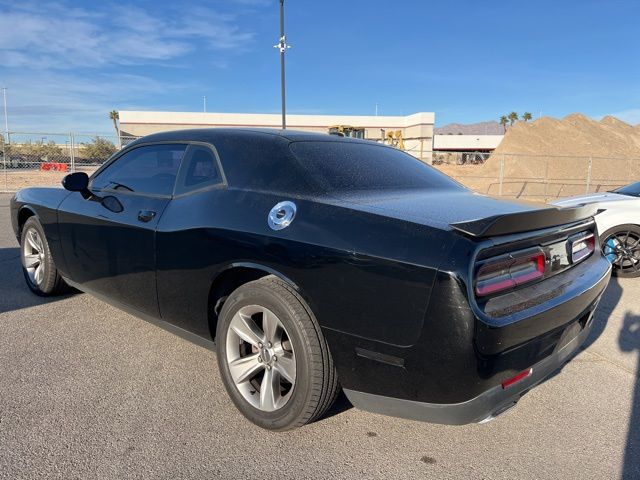 2017 Dodge Challenger SXT 6