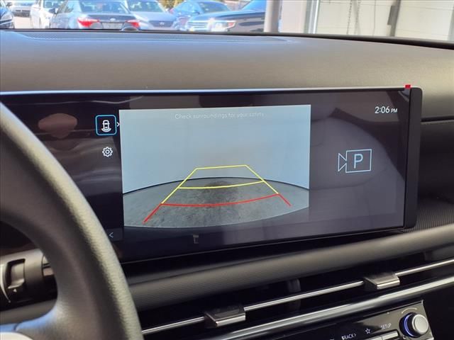 2025 Hyundai Santa Cruz SE photo