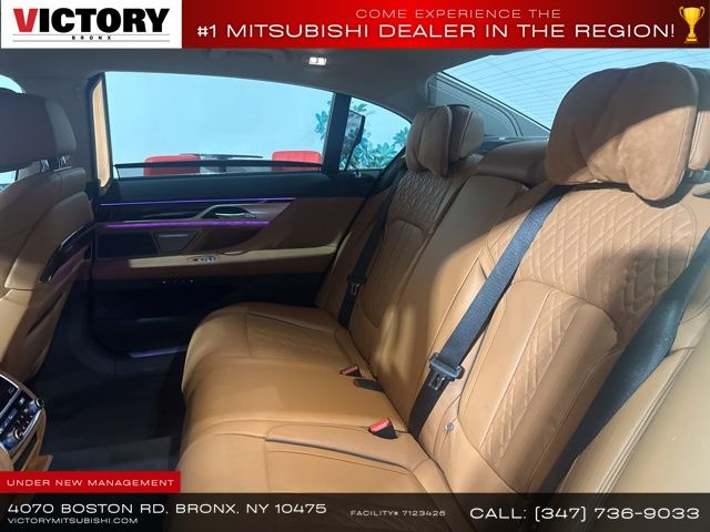 2022 BMW 7-Series 740i xDrive photo