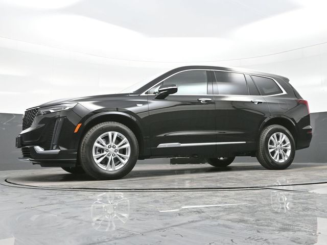 2025 Cadillac XT6 Luxury photo