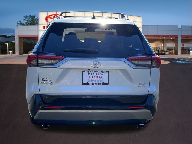 2025 Toyota RAV4 Hybrid XSE 6