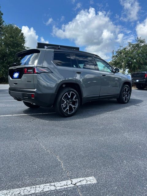 2026 Jeep Cherokee Overland