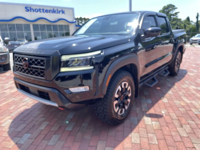2023 Nissan Frontier PRO-4X Crew Cab 4WD