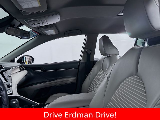 Used 2020 Toyota Camry Hybrid Sedan