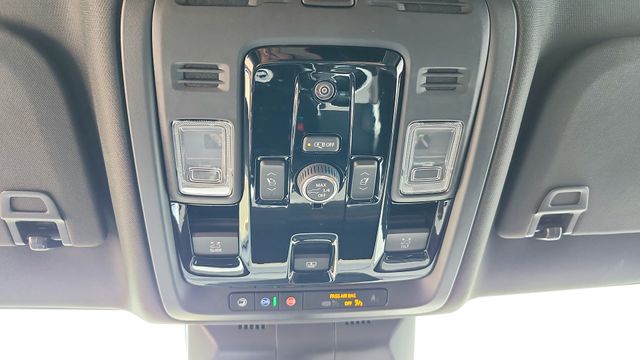 2025 Cadillac Escalade Premium Luxury - Photo 25