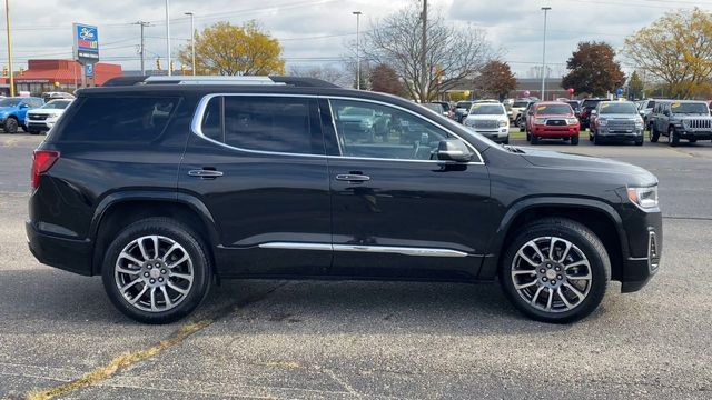 2022 GMC Acadia Denali 9