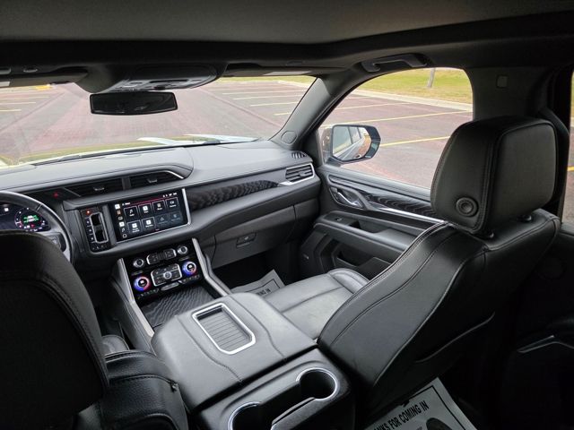 2022 GMC Yukon XL 4WD Denali