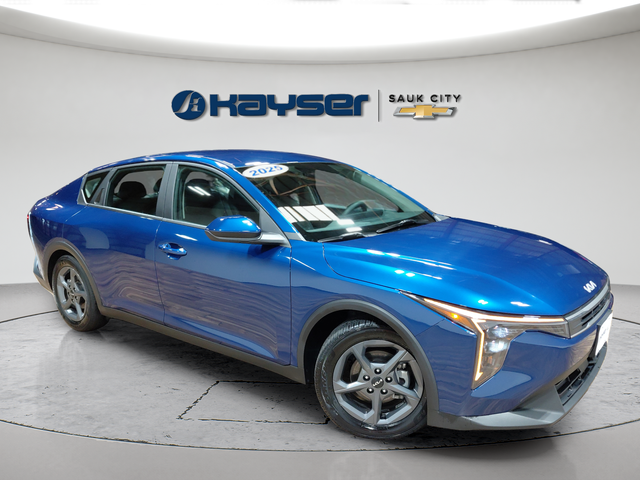 Deep Sea Blue 2025 Kia K4 Sedan Front-Wheel Drive Continuously Variable Transmission