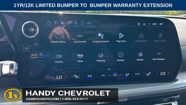 Used 2025 Chevrolet Traverse SUV