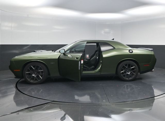 2018 Dodge Challenger R/T Green at Bravo Nissan