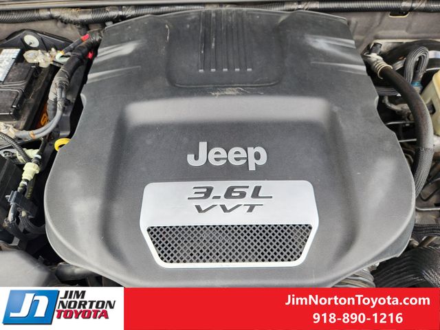 Used 2013 Jeep Wrangler SUV