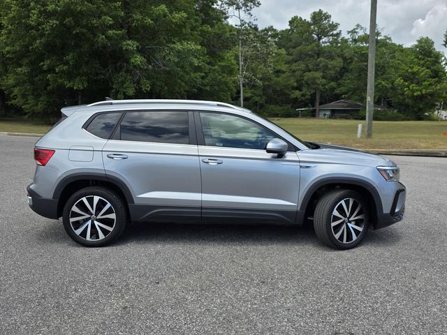 2024 Volkswagen Taos SE - Photo 37