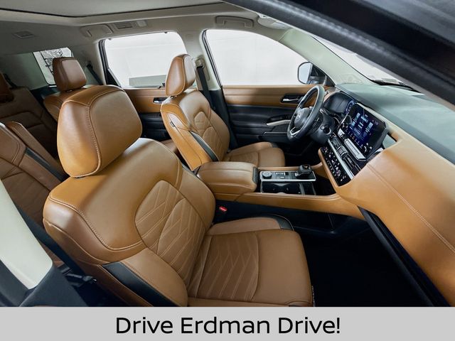 Used 2025 Nissan Pathfinder SUV