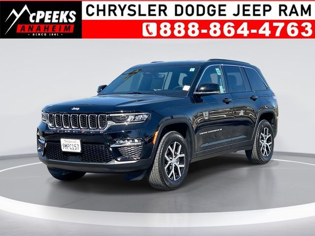 Diamond Black Crystal Pearlcoat 2024 Jeep Grand Cherokee SUV / Crossover 4X2 8-Speed Automatic