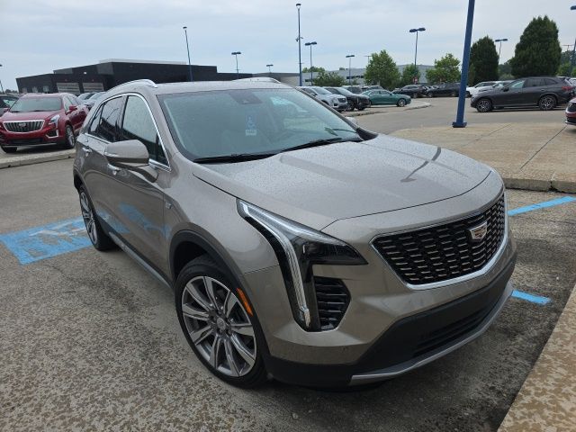 2023 CADILLAC XT4Premium Luxury
