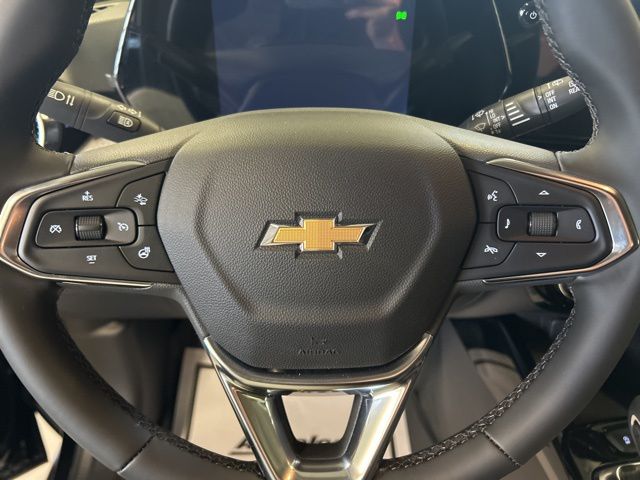 2025 Chevrolet Trax LT photo