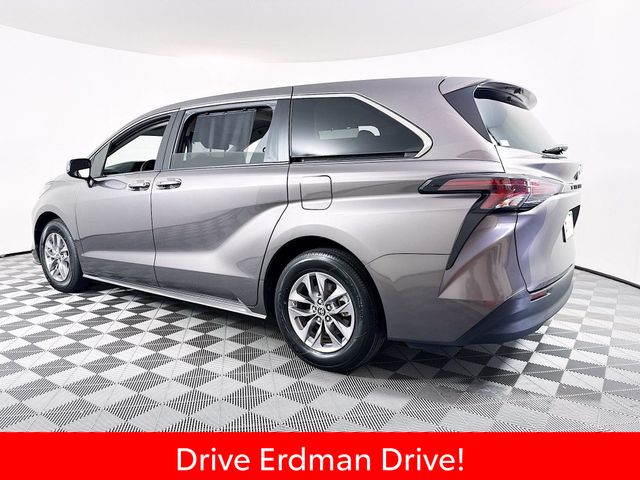 Used 2023 Toyota Sienna Van