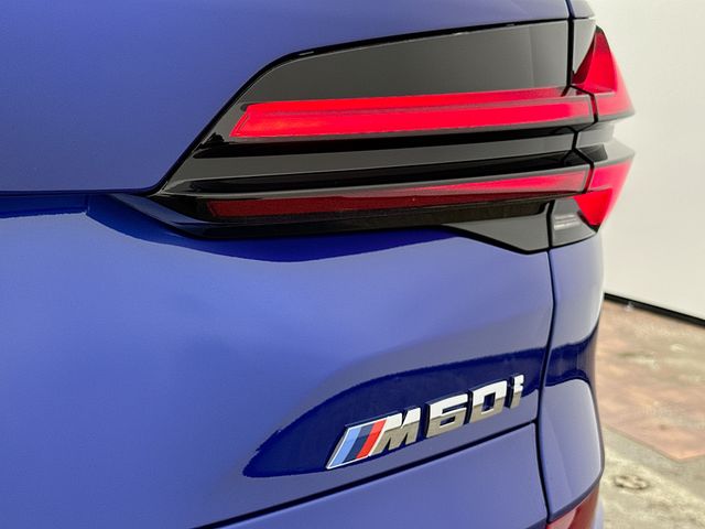 2025 BMW X5 M60i 38