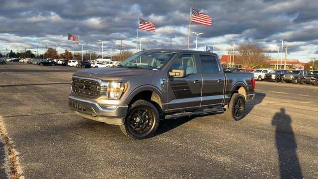 2023 Ford F-150 XLT 4