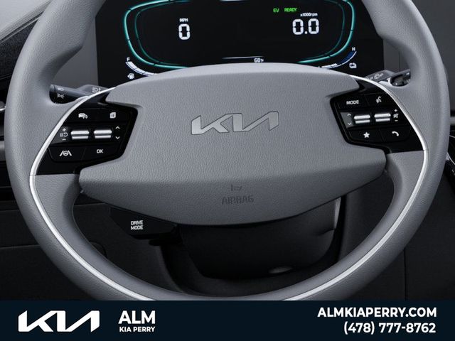 2025 Kia Niro LX photo 13