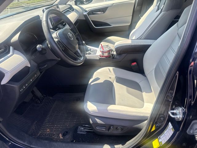 2024 Toyota RAV4 XLE Premium - Photo 14