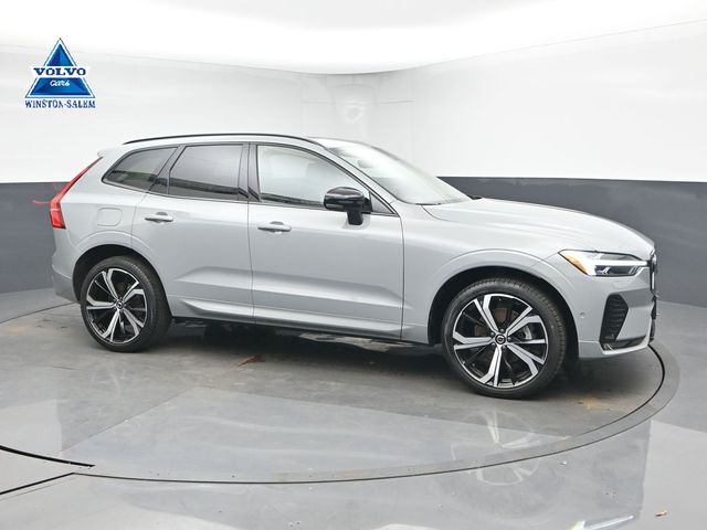 Gray Metallic 2024 Volvo XC60 B5 Ultimate Dark Theme AWD SUV / Crossover All-Wheel Drive Automatic