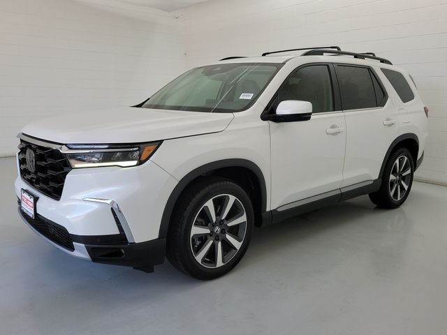 White 2023 Honda Pilot SUV / Crossover Front-Wheel Drive Automatic