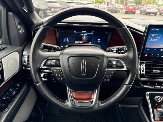 2023 Lincoln Navigator L Reserve photo