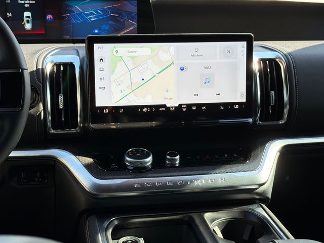 New 2026 White Ford Platinum image 12