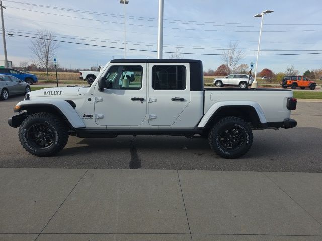 2026 Jeep Gladiator Willys - Bright White Clearcoat exterior view 11